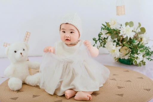 天水宝宝在妈妈肚子里